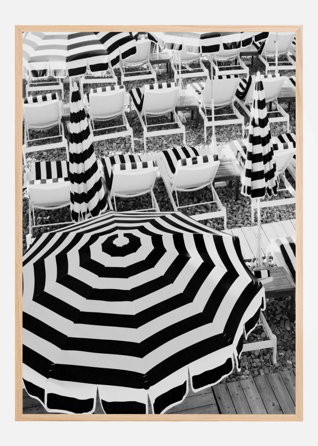 Black and White Beach Umbrellas Plakát