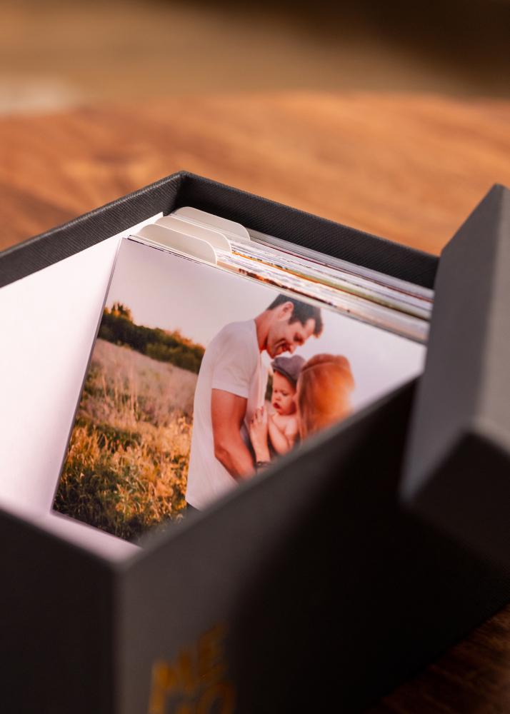 KAILA MEMORIES Fotobox (700 bilder i 10x15 cm) - Černá