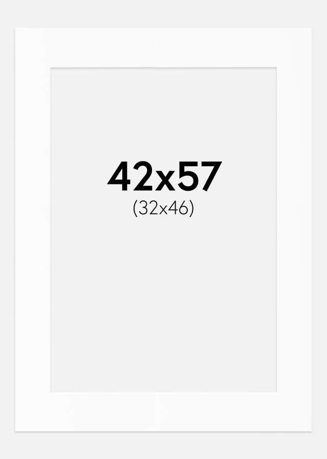 Pasparta Bílý Standard (Bílé Jádro) 42x57 cm (32x46)