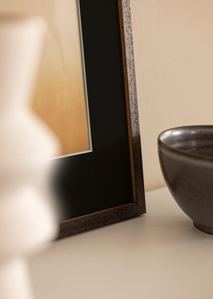 Rám Edsbyn Vlašký orech 35x50 cm - Pasparta Cerná 24x30 cm