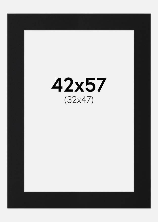 Pasparta Černý Standard (Bílé Jádro) 42x57 cm (32x47)