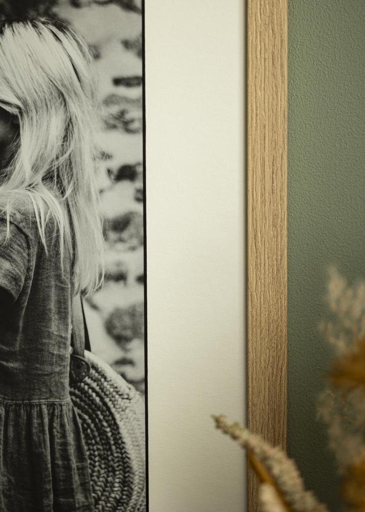 Pasparta Bílá Cerný stred 10x15 cm (4,5x6,5 cm)