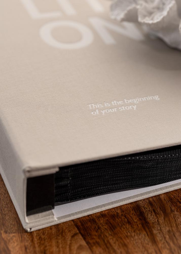 KAILA Fotoalbum HI LITTLE ONE Šedý - 600 fotografií o rozměru 10x15 cm