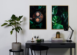 Elegantní zlaté rámečky se hodí téměř ke každému motivu, ať už jsou to plakáty nebo vlastní fotografie