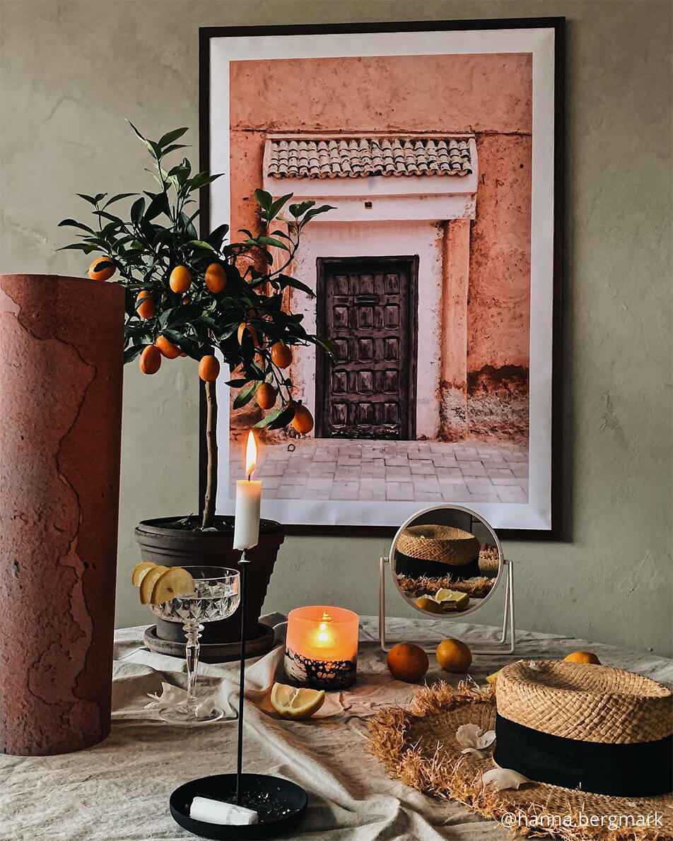 Stilleben teplý přírodní interiér – kulaté stolní zrcadlo